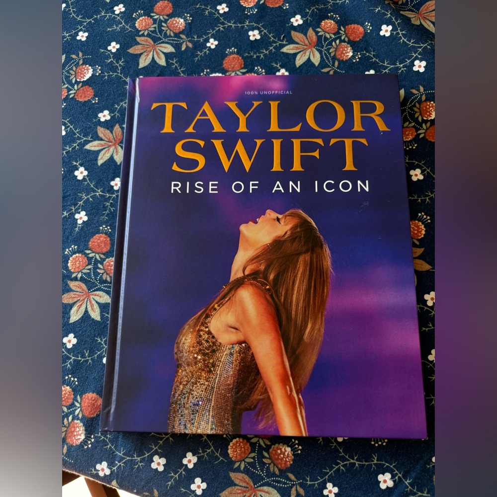 Taylor Swift - Rise of an Icon book